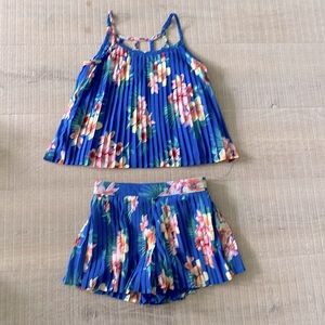 Girls matching set top and pleated skort size 11-12